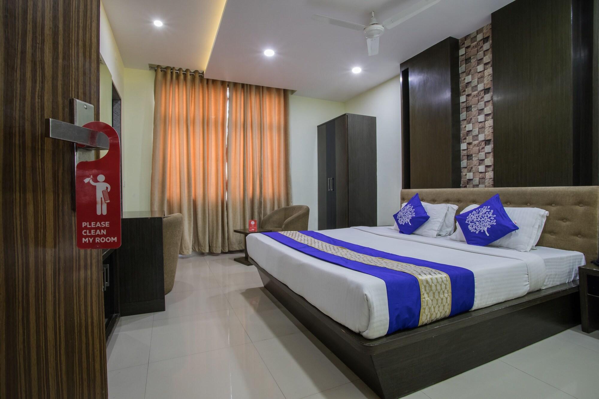 Capital O 1546 The Sensation Hotel Indore Buitenkant foto