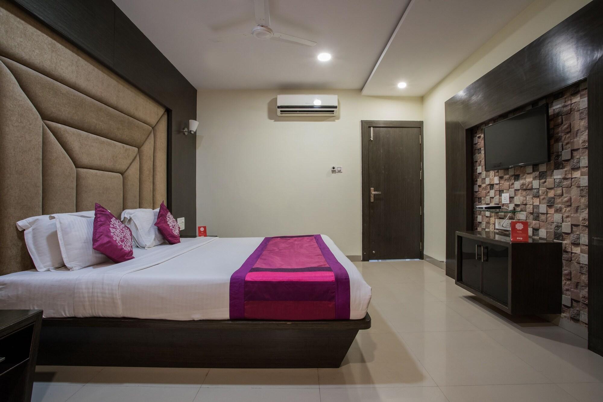 Capital O 1546 The Sensation Hotel Indore Buitenkant foto