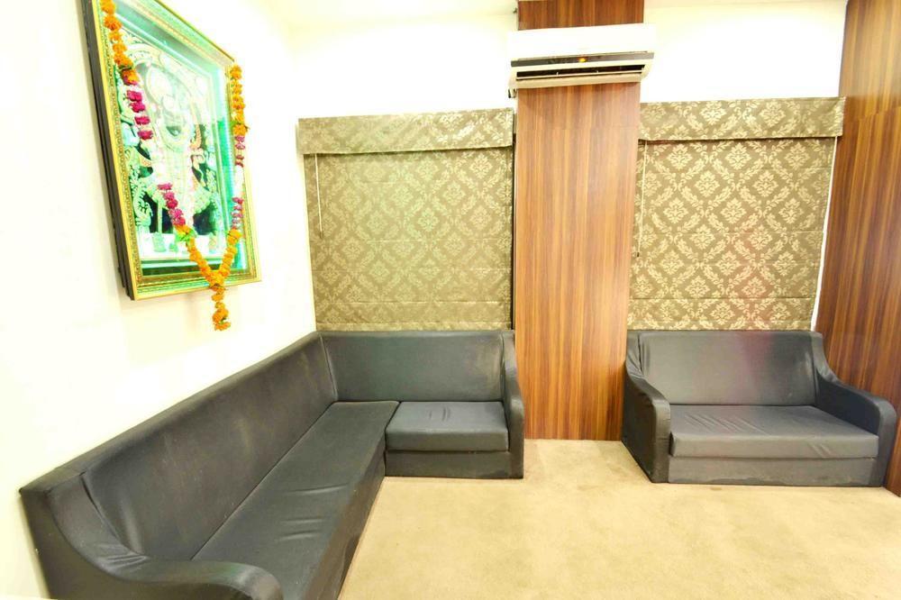 Capital O 1546 The Sensation Hotel Indore Buitenkant foto
